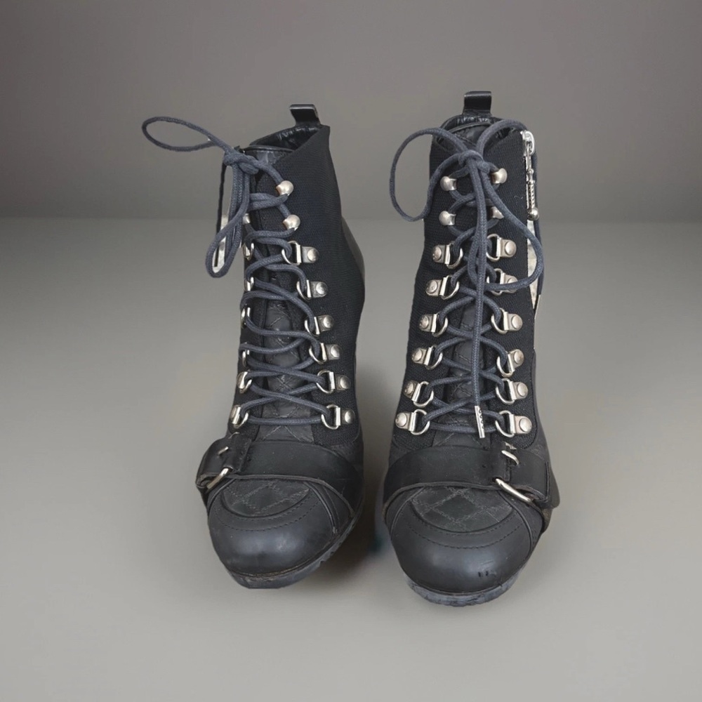 Women’s Balenciaga Lace-up Black Angle Booties - Size 37/US 7 - Picture 2 of 8